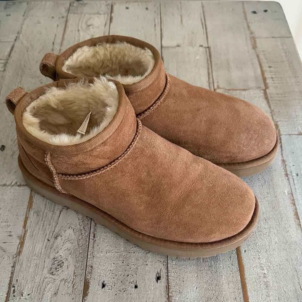 Ugg classic ultra mini